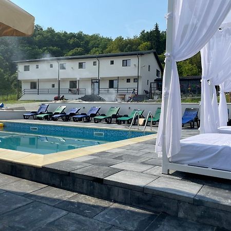 Casa Balcescu - Inchiriere Integrala Hotel Mîngureni Exterior foto