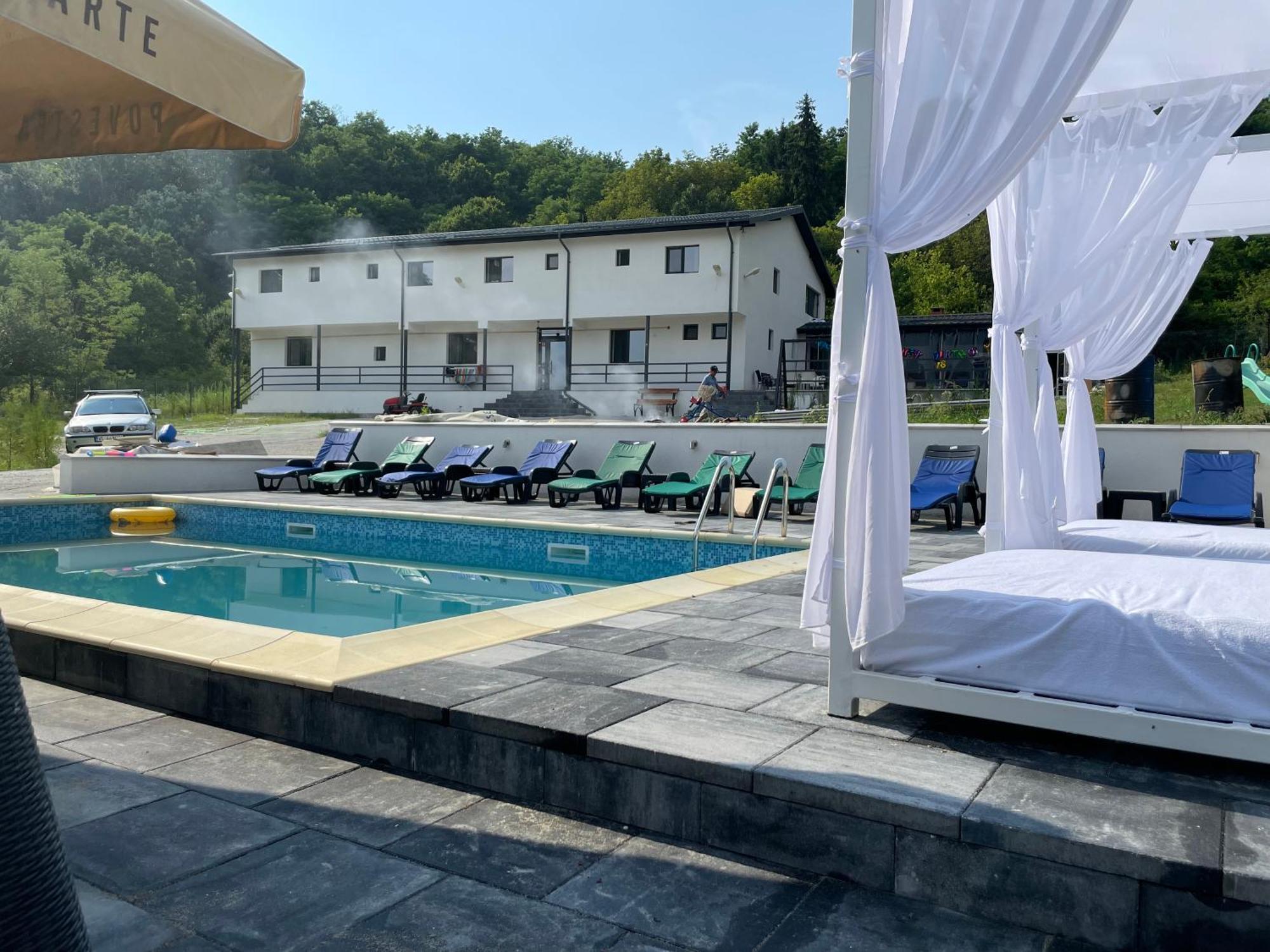 Casa Balcescu - Inchiriere Integrala Hotel Mîngureni Exterior foto